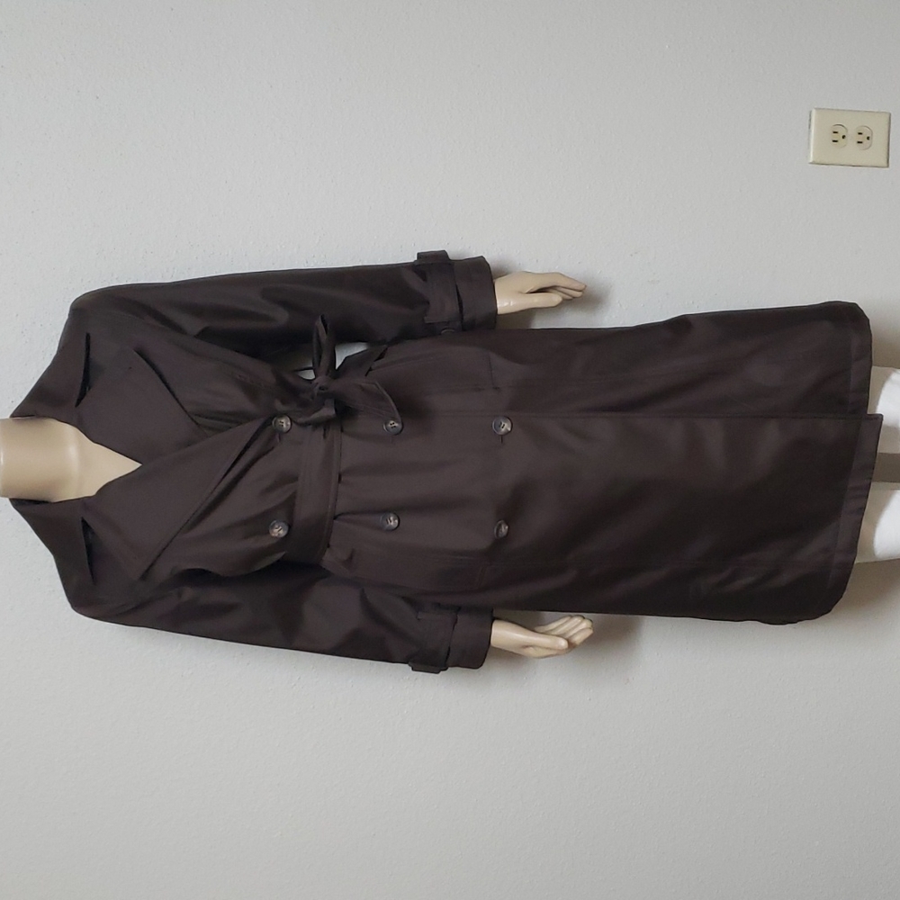 Chadwicks, Women Trench Coat, Size 6P, Color Brown.